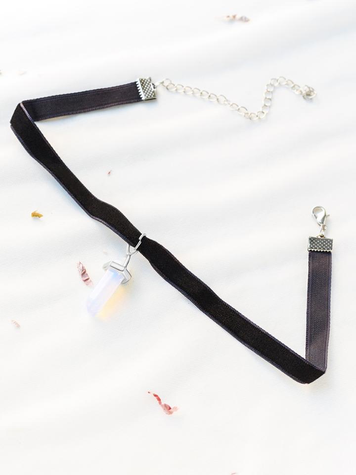 Shein Black Geometric Pendant Choker With Silver Chain