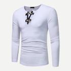 Shein Men Horns Buckle Solid Tee