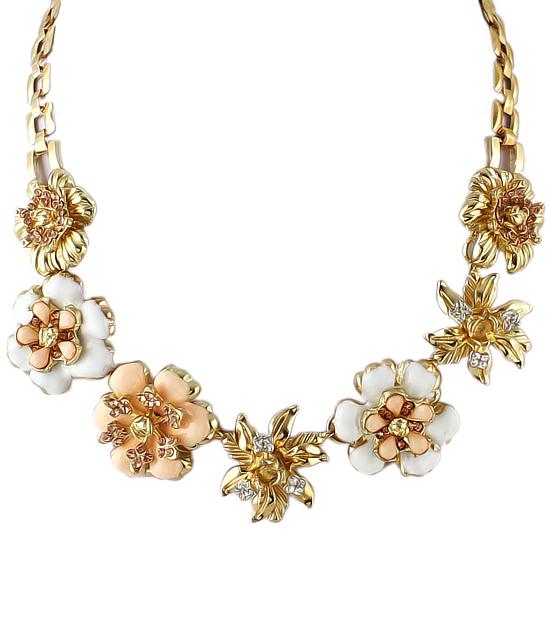 Shein Gold Flower Diamond Necklace