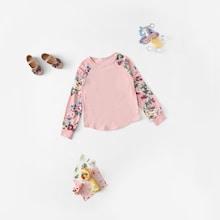 Shein Girls Contrast Floral Raglan Sleeve Top