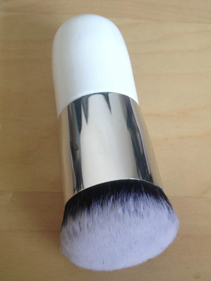 Shein Round Top Silver Mini Brush