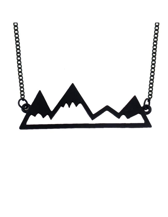Shein Black Short Mantain Pendant Necklace