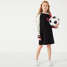 Shein Toddler Girls Contrast Sequin Hoodie Dress
