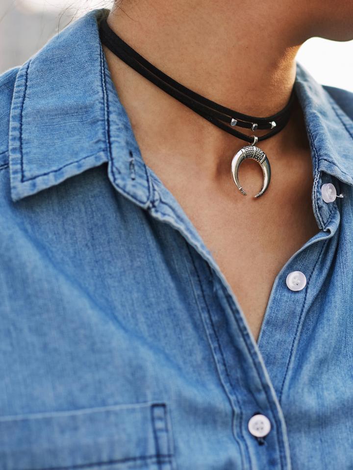 Shein Horn Detail Layered Choker