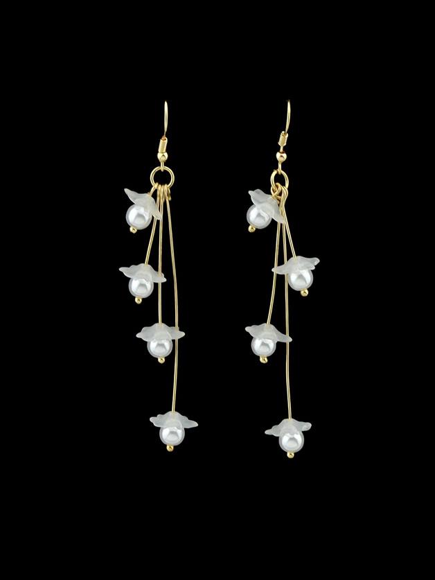 Shein White Flower Drop Pendant Earrings Female