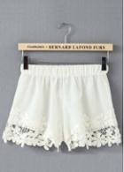 Rosewe All Matched Lace Patchwork White Middle Waist Shorts