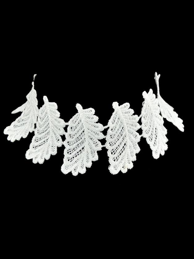 Shein Choker Maxi Necklace Hollow Out Wide White Lace Leaf Shape Choker