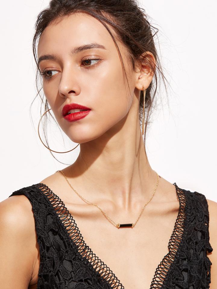 Shein Gold Plated Horizontal Bar Delicate Necklace