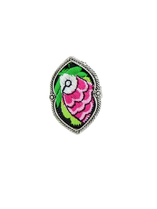Shein Red Handmade Geometric Pattern Embroidery Finger Rings