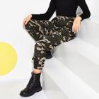 Shein Girls Flap Pocket Belted Camo Pants