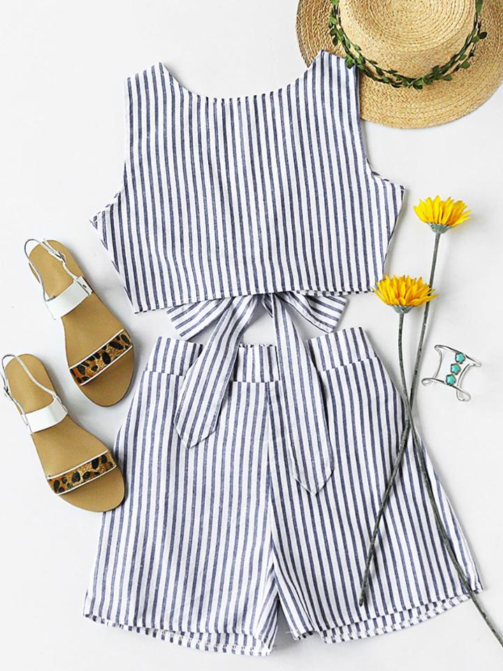 Shein Contrast Striped Knotted Multiway Crop Tank Top With Shorts