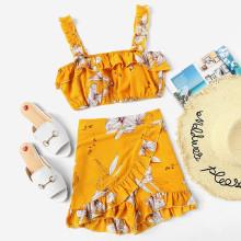 Shein Random Florals Frill Trim Crop Top With Shorts