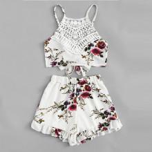 Shein Plus Contrast Lace Tie Back Florals Top With Shorts