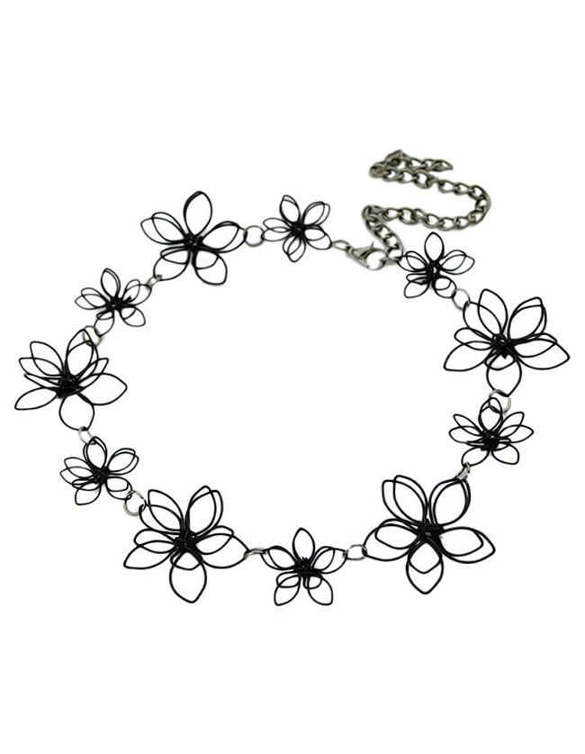 Shein Pretty Black Flower Necklace
