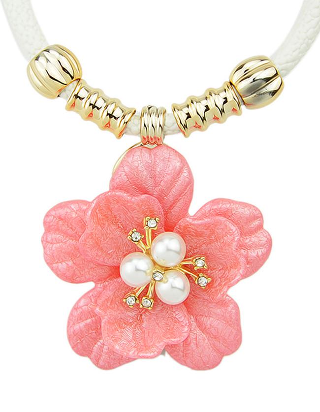 Shein Simple Plastic Flower Pink Pendant Necklace