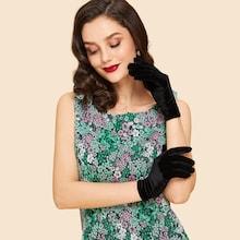 Shein Plain Velvet Gloves