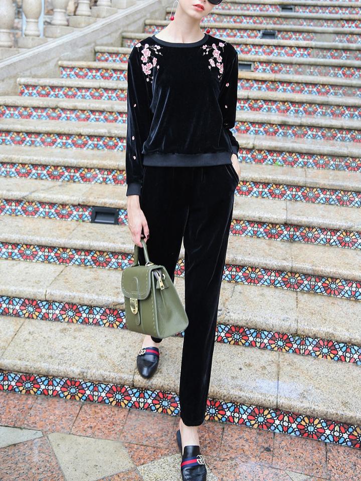 Shein Flowers Embroidered Top With Velvet Pants