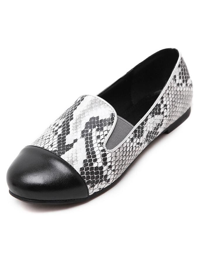 Shein White Snakeskin Print Round Toe Flats
