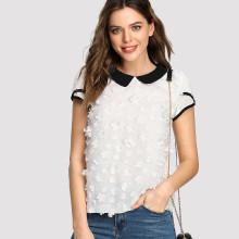 Shein Contrast Collar Floral Applique Top