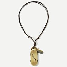Shein Men Letter Engraved Skateboard Necklace