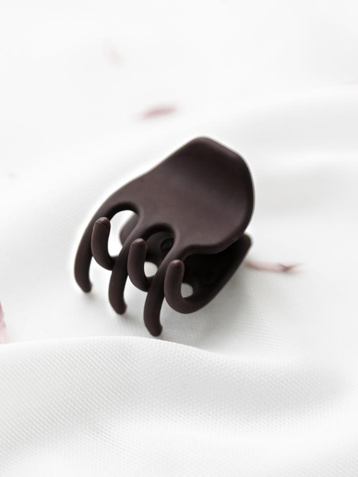 Shein Brown Matte Mini Claw Hair Clip