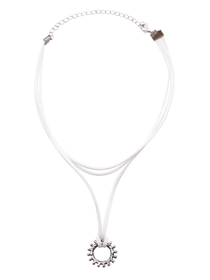 Shein White Layered Vintage Hollow Out Pendant Choker Necklace
