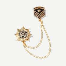 Shein Men Star Detail Chain Brooch