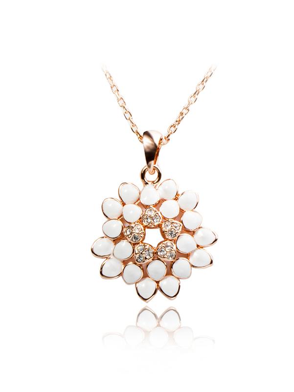 Shein Crystals Flower Pendant Necklace