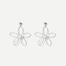 Shein Flower Shaped Open Drop Earrings