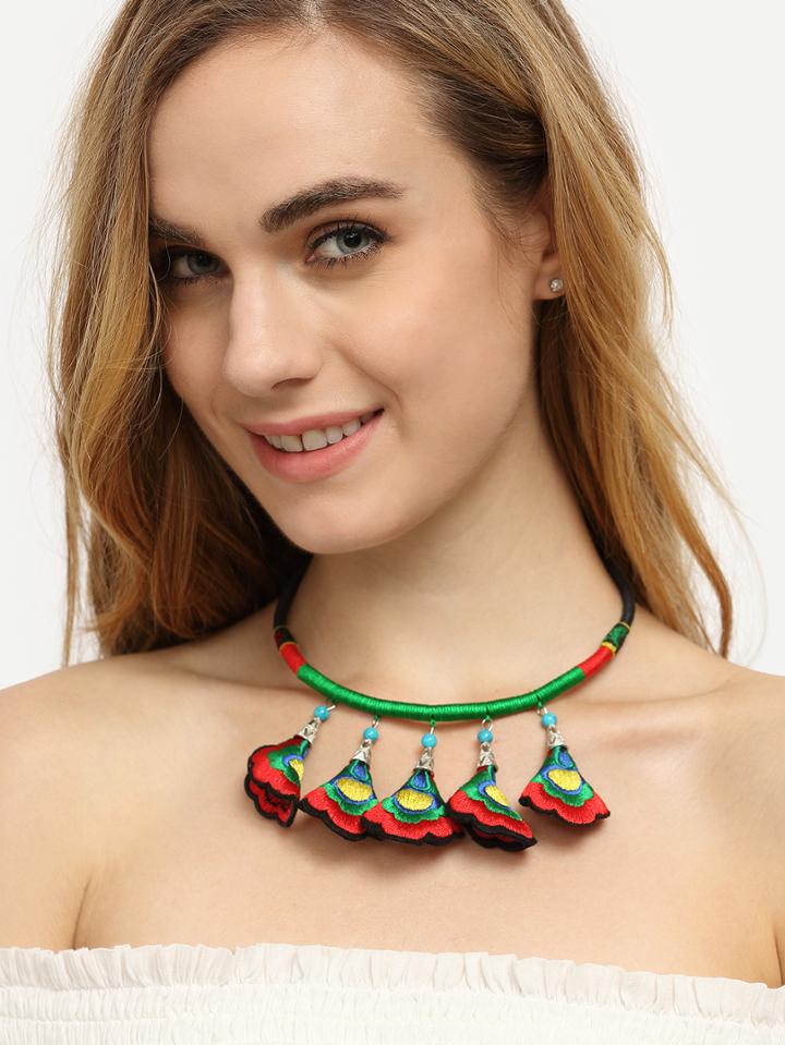 Shein Ethnic Embroidered Trumpet Flower Necklace