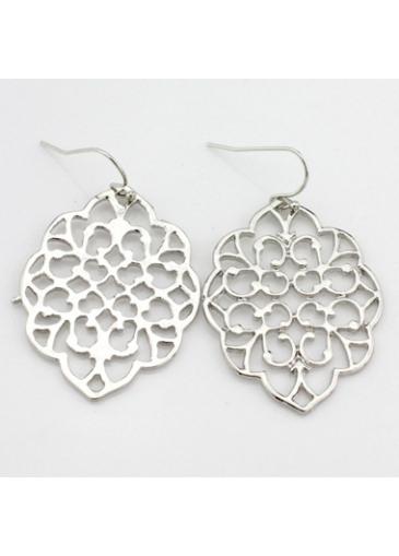 Rosewe Women Silver Cutout Metal Earring For Party