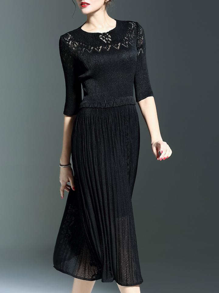 Shein Black Round Neck Half Sleeve Pleated Lace Dress