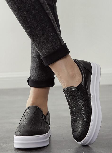 Shein Black Snakeskin Pattern Flats