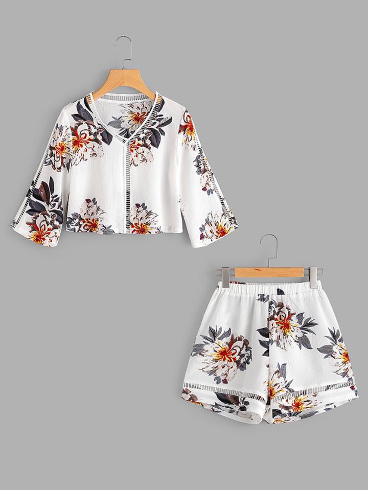 Shein Hollow Crochet Panel Random Florals Top With Shorts