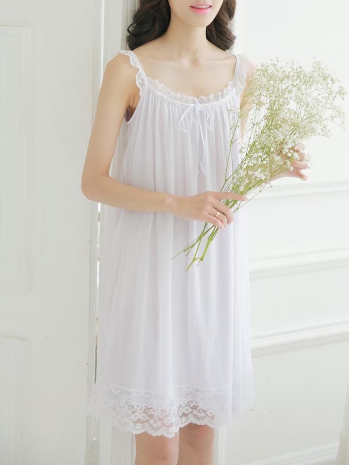 Shein Contrast Lace Mesh Overlay Cami Dress