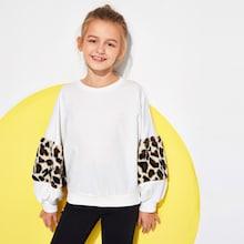 Shein Girls Contrast Faux Fur Sleeve Sweatshirt
