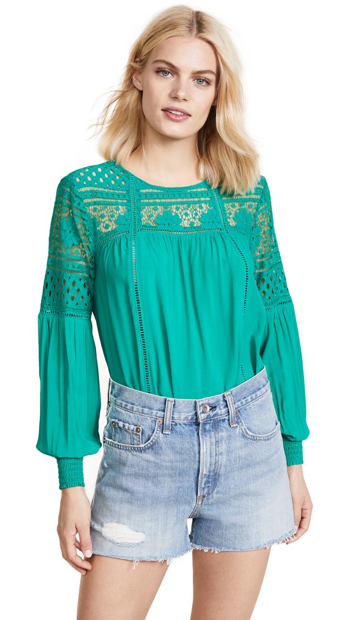 Bella Dahl Easy Fray Hem Shorts