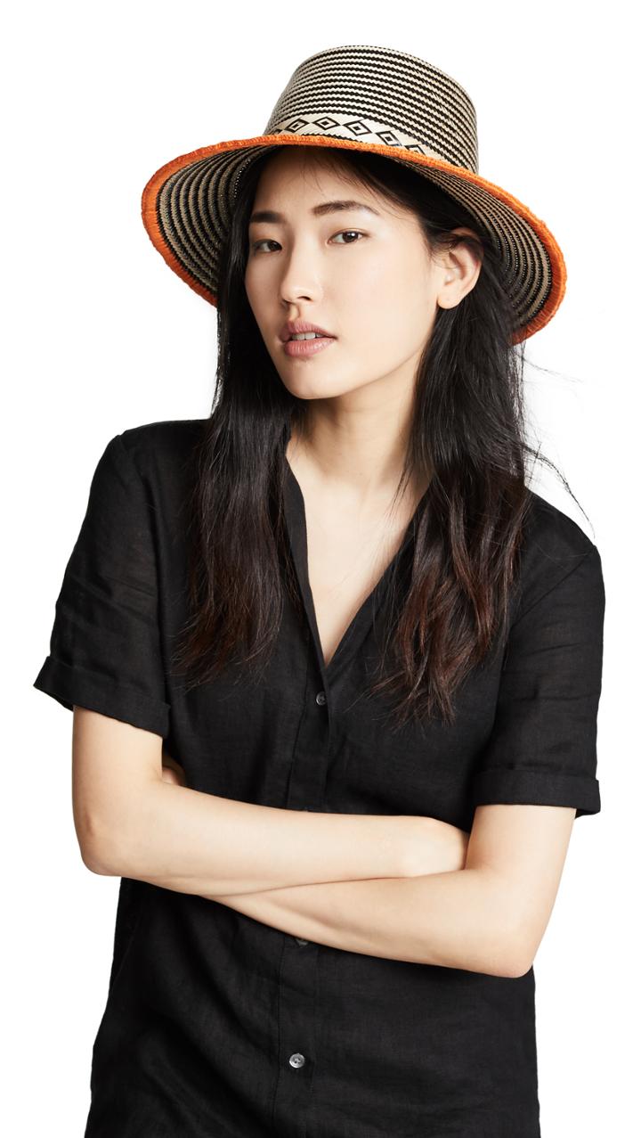 Yosuzi Abela Hat