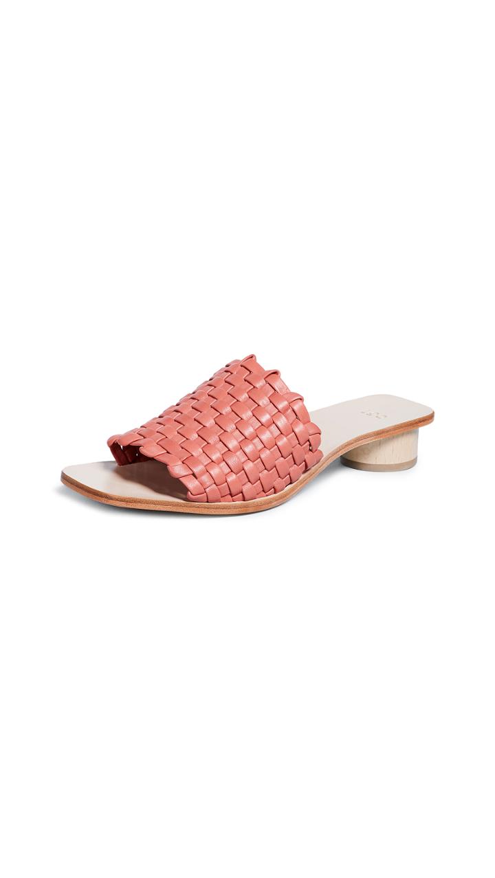 Loq Elora Slides