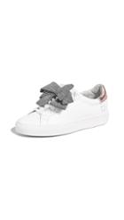 D A T E Newman Bow Check Sneakers