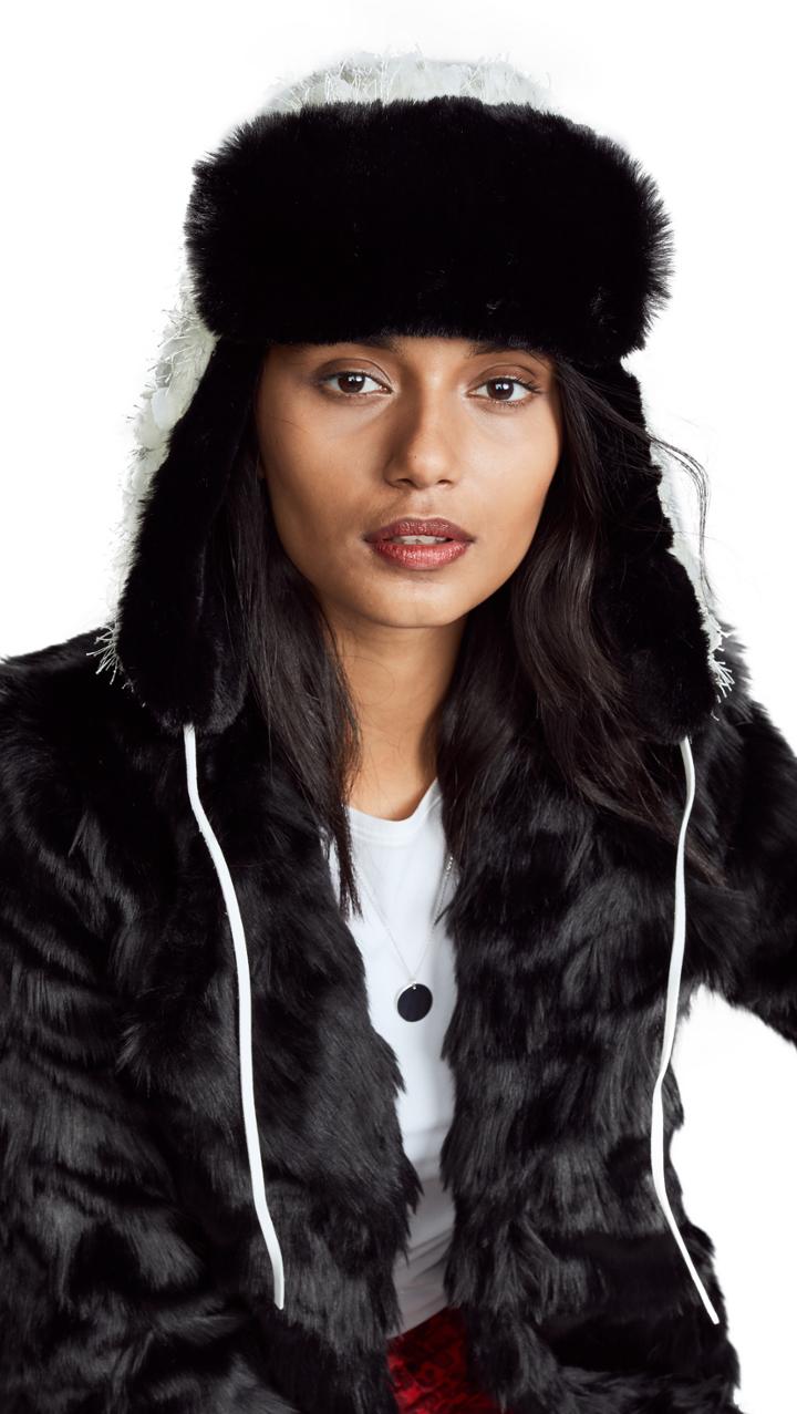 Heurueh Mesh Blossom Trapper Hat