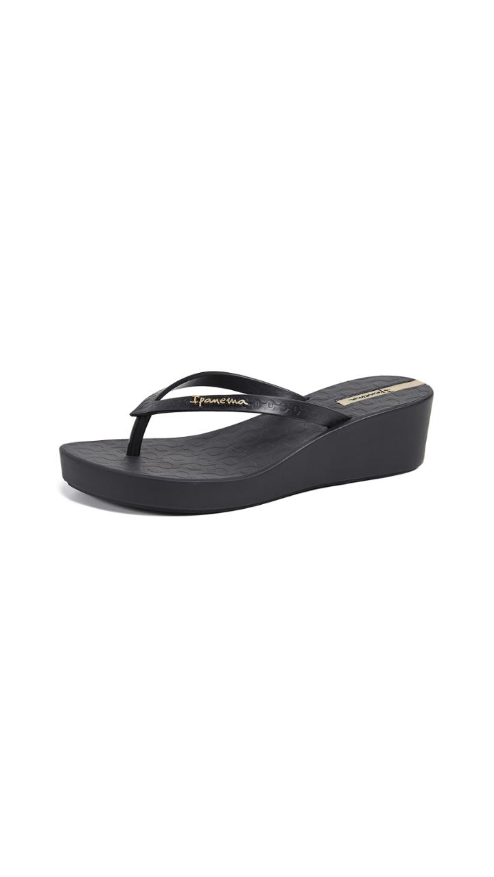 Ipanema Daisy Wedge Flip Flops