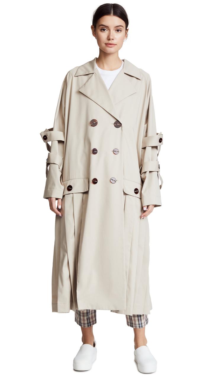 Isa Arfen Bondage Trench