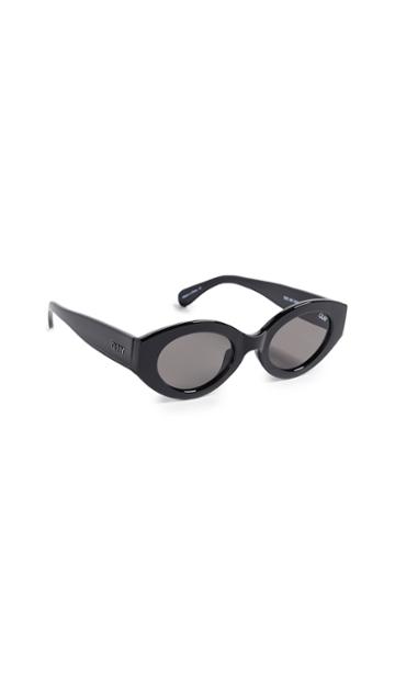 Quay See Me Smile Sunglasses