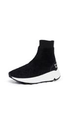 D A T E Dafne Faux Fur Sneakers