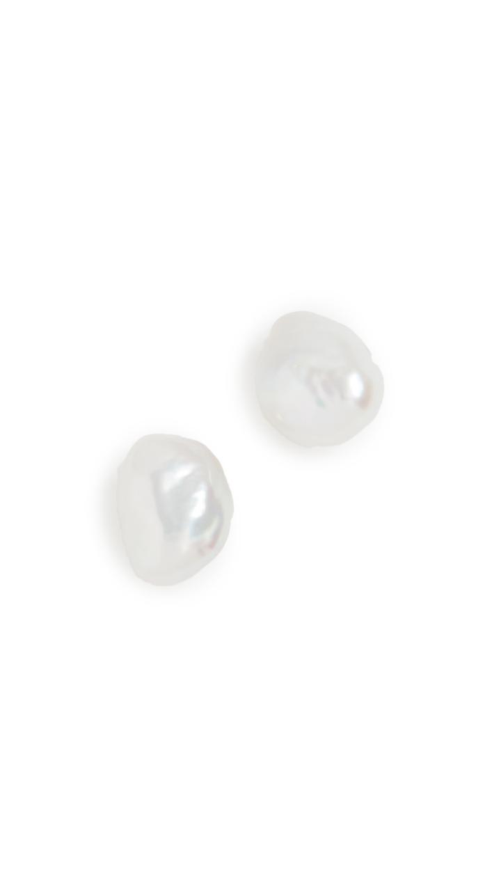 Agmes Pearl Studs
