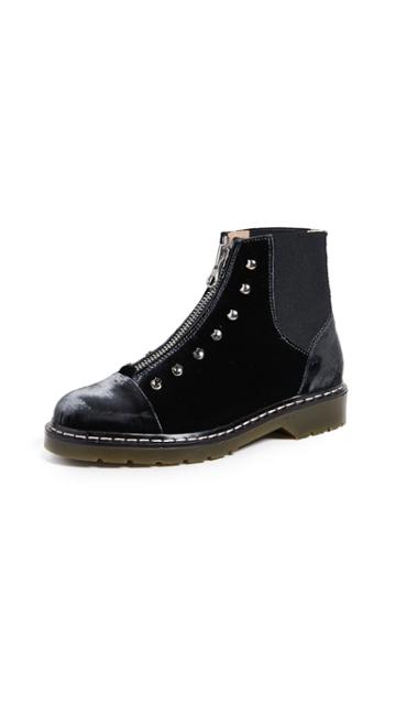 An Hour And A Shower Danalo Boots