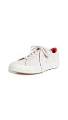 Converse Hello Kitty One Star Sneakers