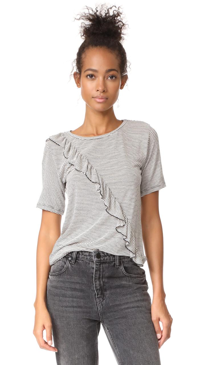 Nytt Ruffle Front Tee