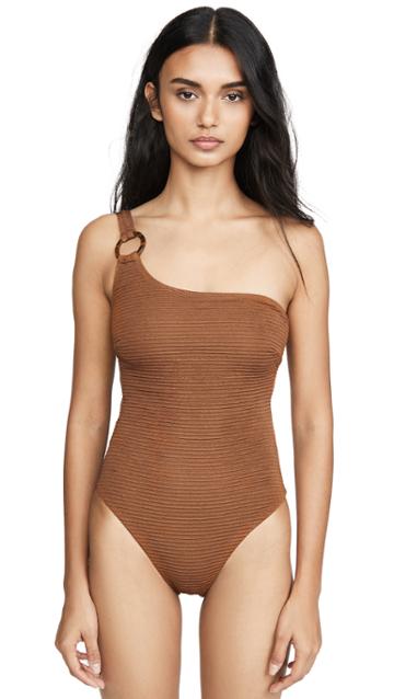 Juillet Jessi One Piece